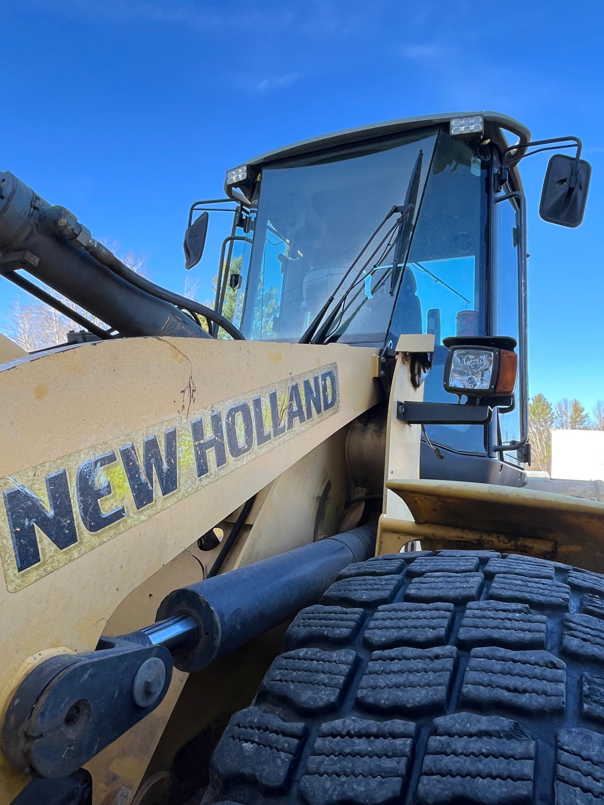 New Holland W130B Wheel Loader Polycarbonate Windows