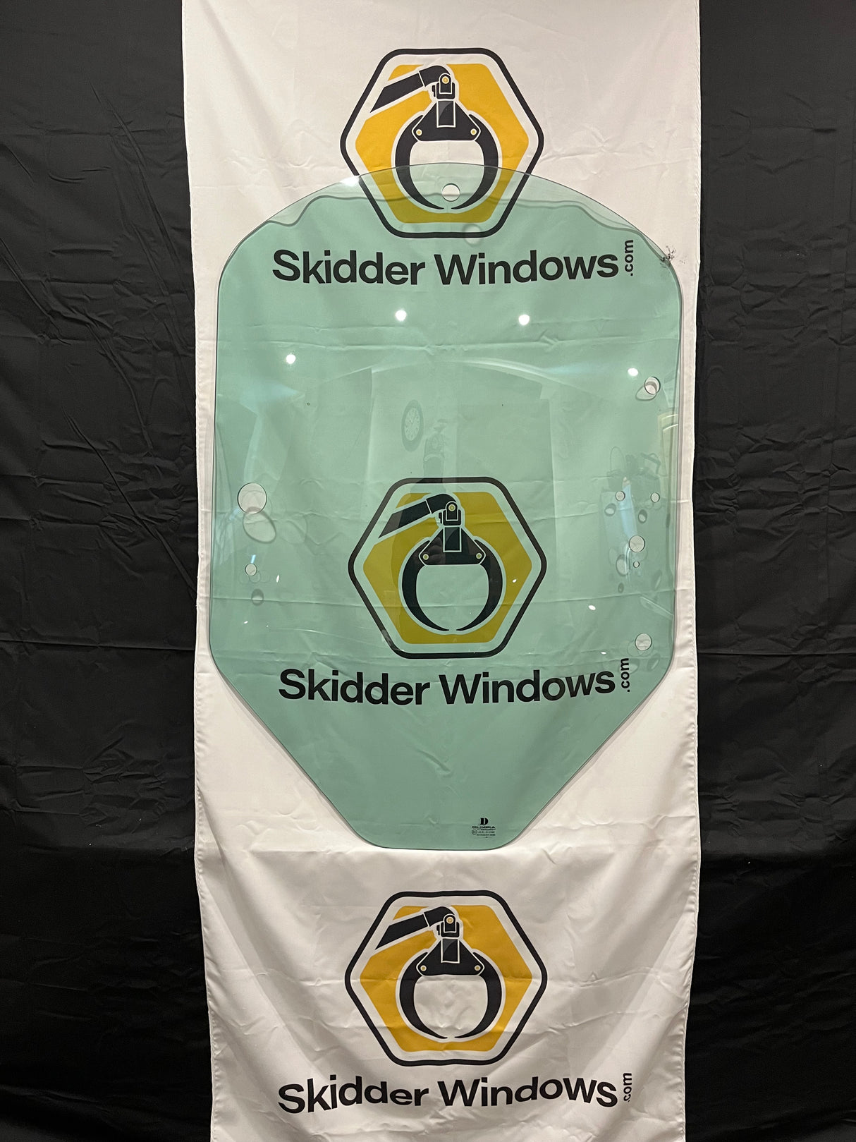 John Deere G series skid steer door tempered glass (small frame)