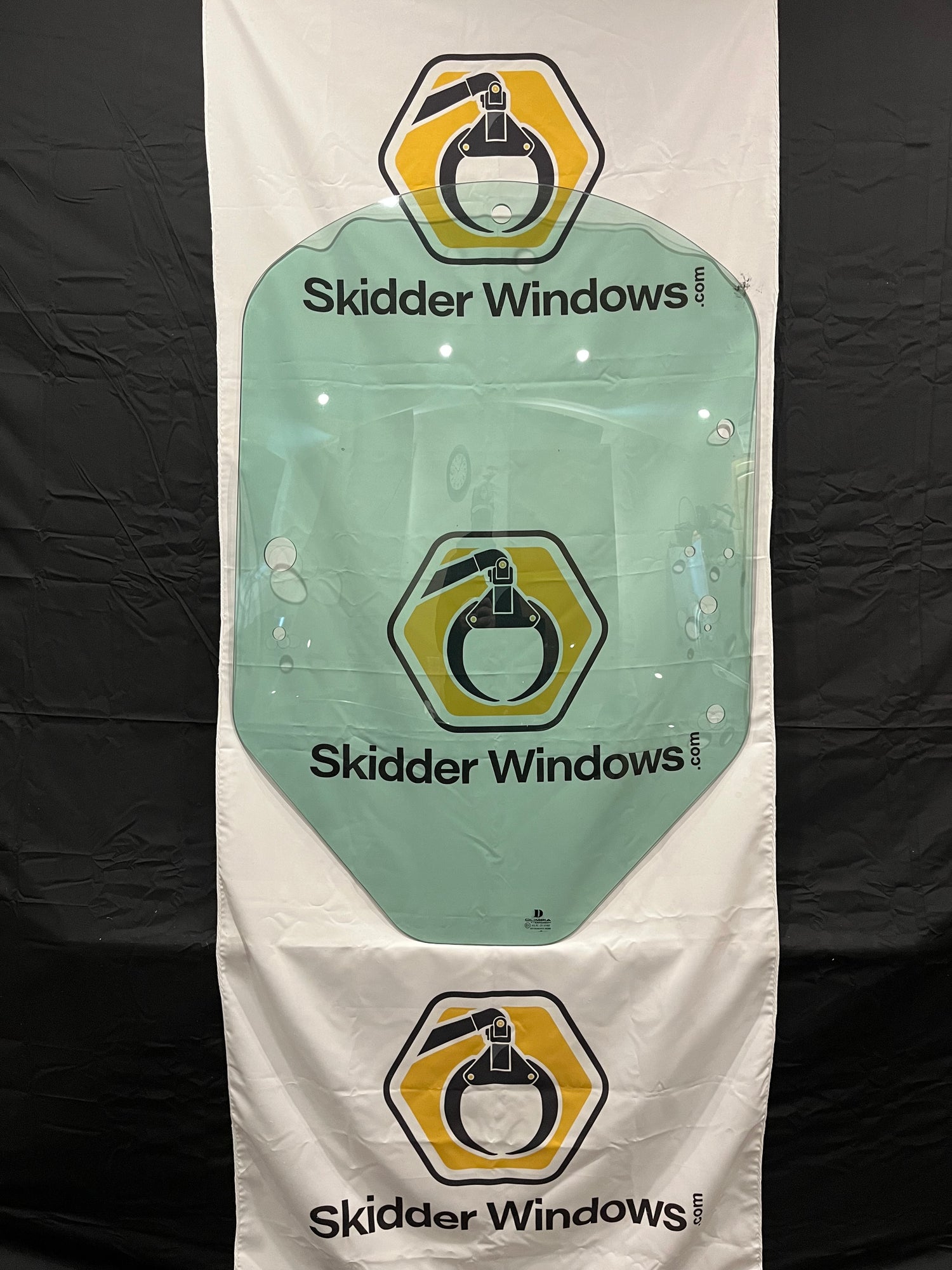 John Deere G series skid steer door tempered glass (small frame)