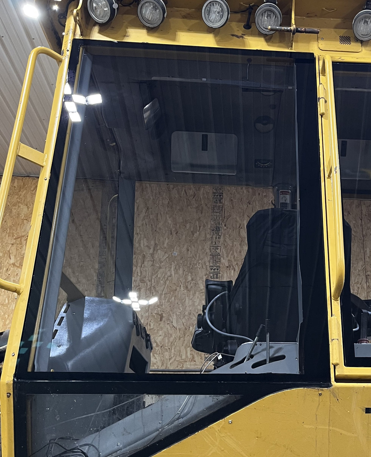 Tigercat 1055B Forwarder Polycarbonate Windows