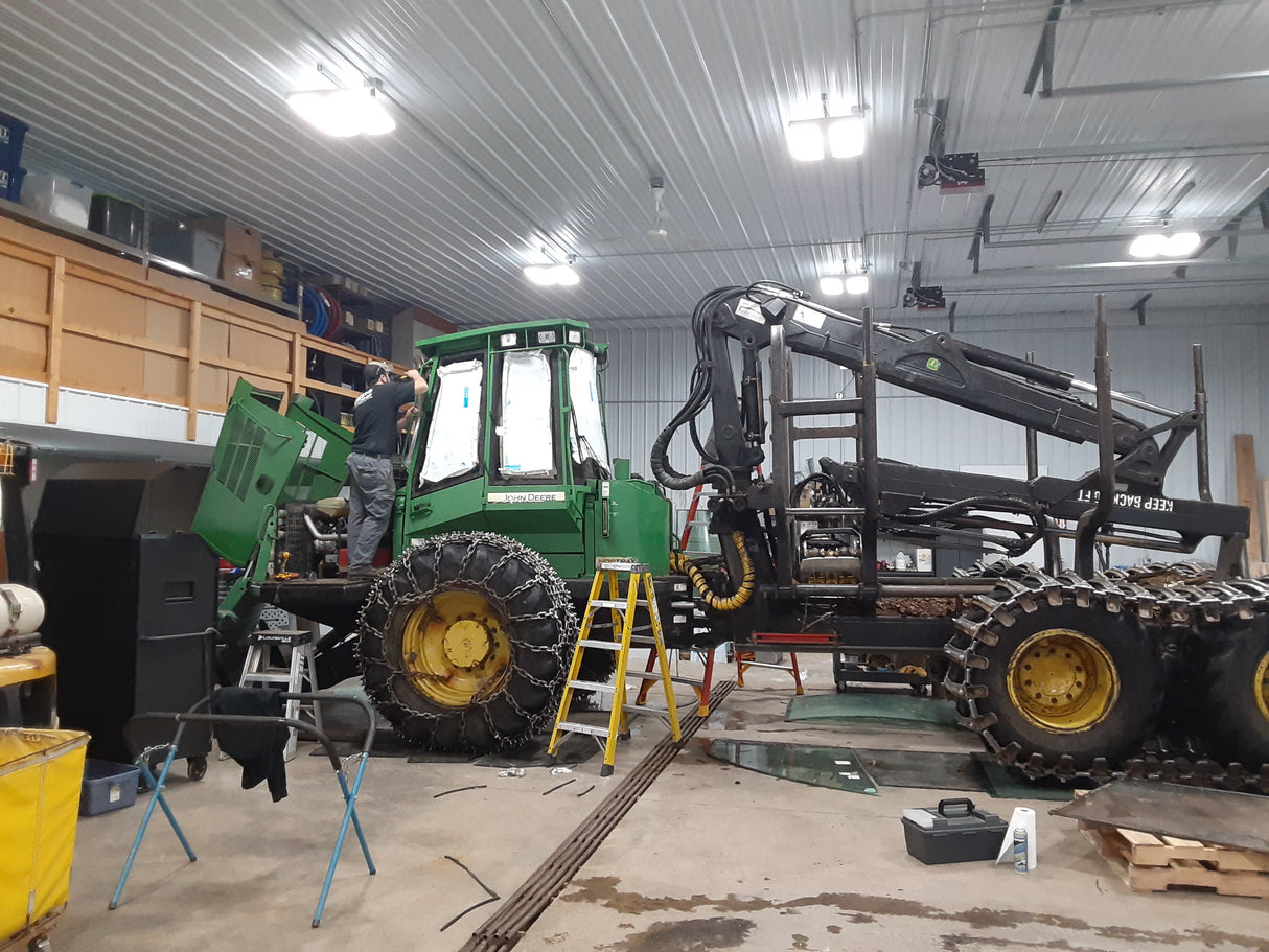 John Deere 1110D/B and Timberjack 810D Windows