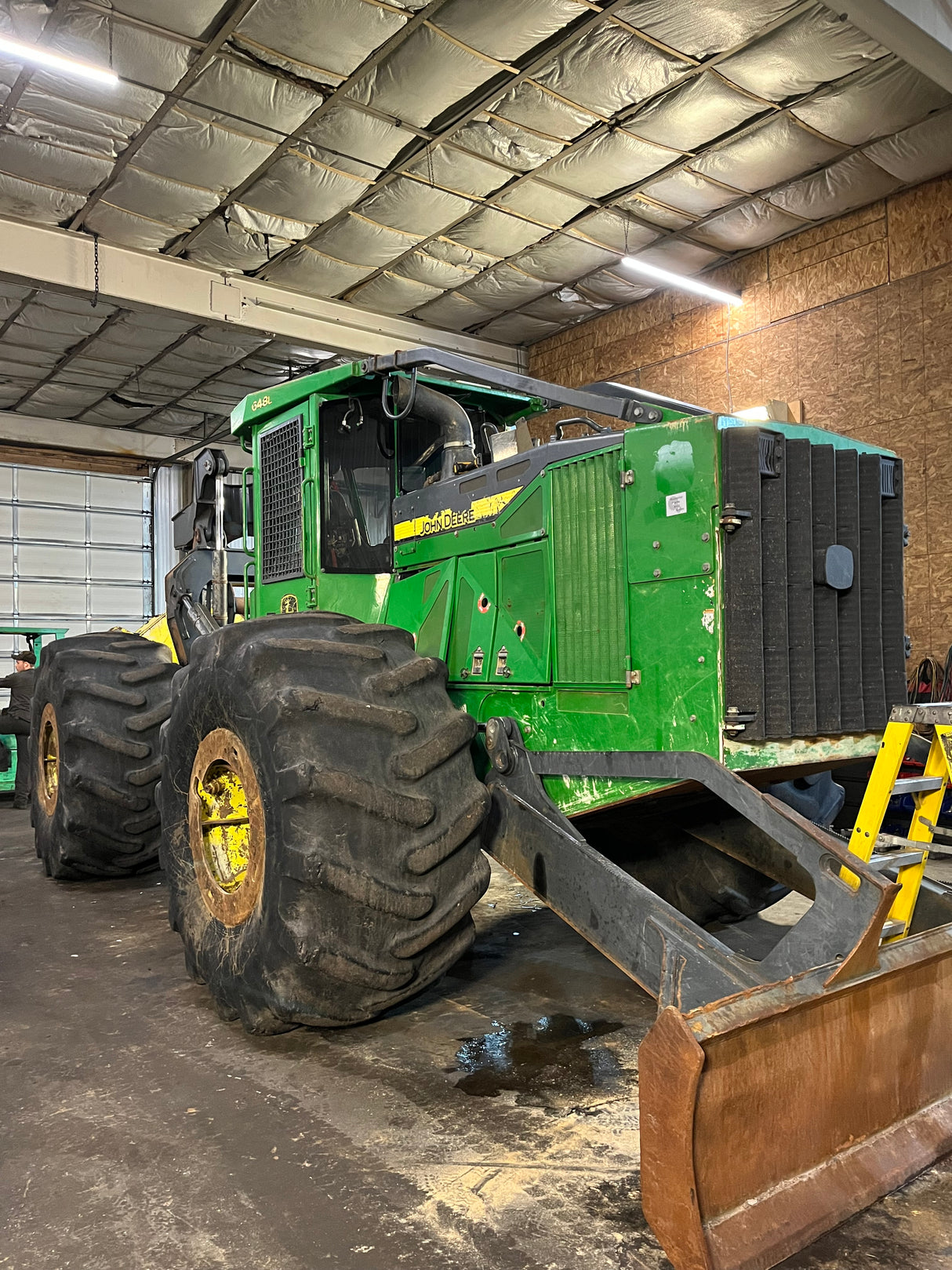 John Deere L- Series Windows, 640L - 948L Skidders