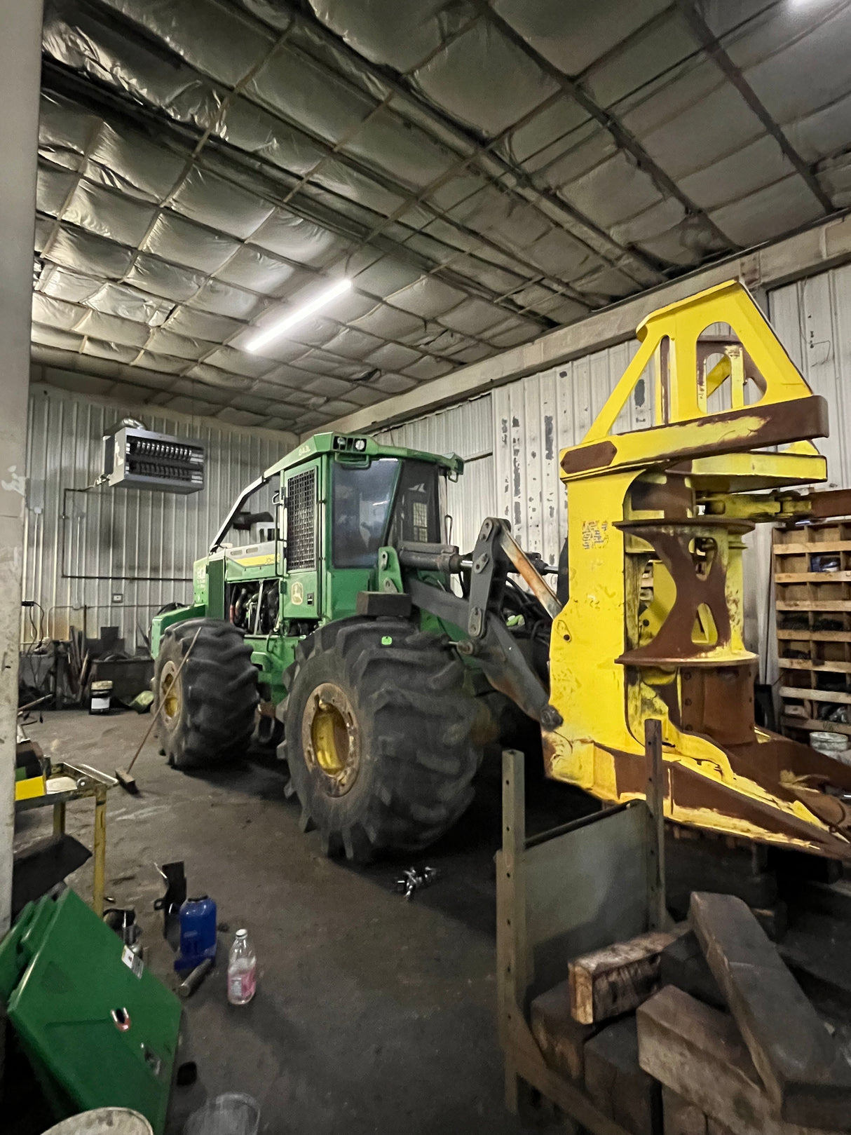 John Deere 643L / 643LII and 843L / 843LII Fellerbuncher Windows