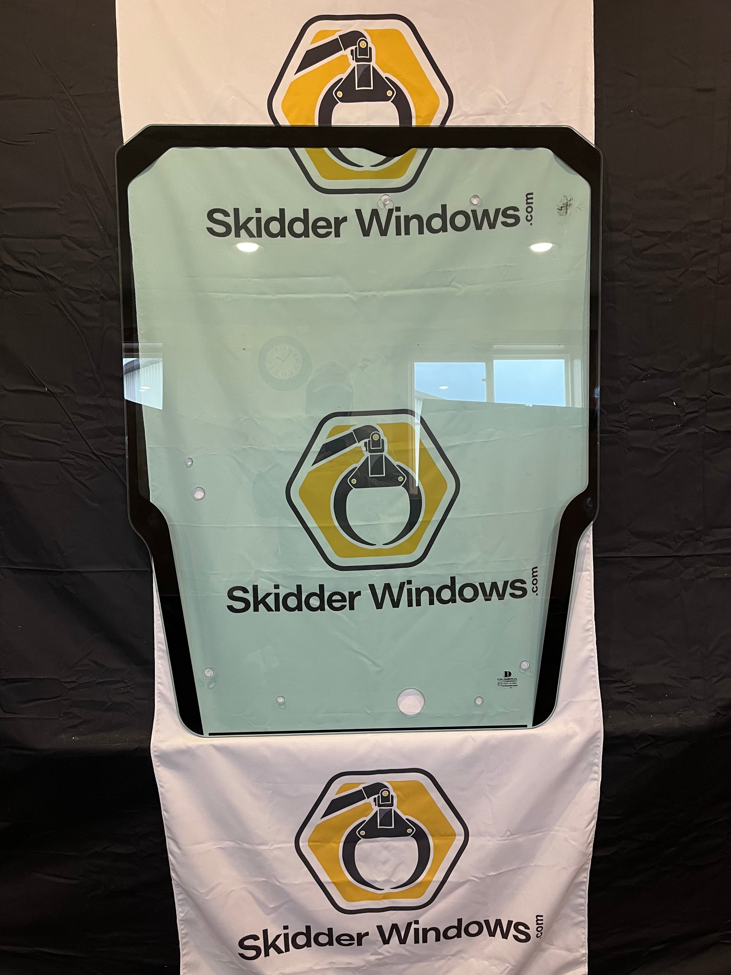 Windo　604590 Takeuchi Skid Steer Tempered Glass Windows – Skidder Windows