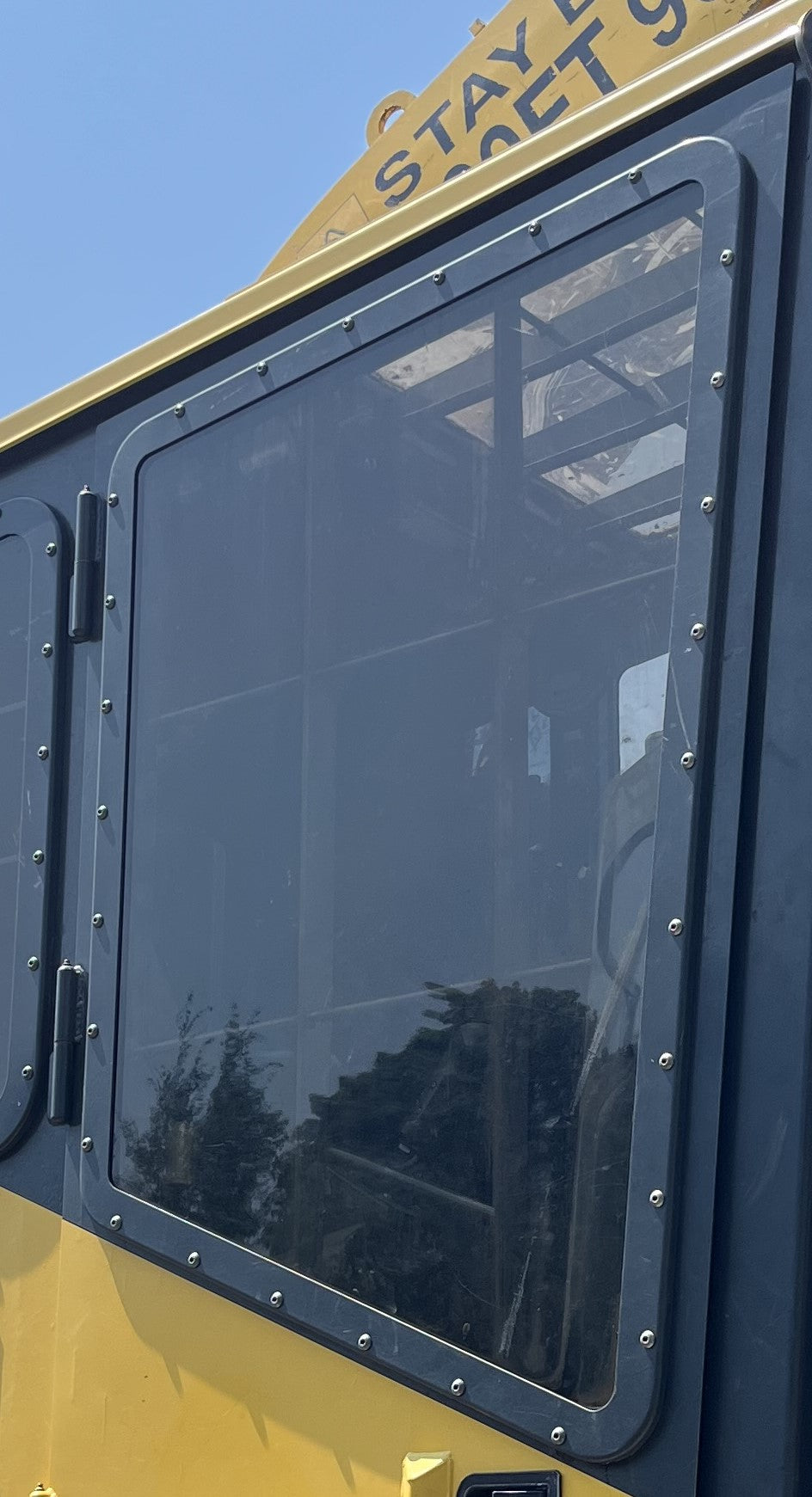 Komatsu XT 430 Polycarbonate Windows