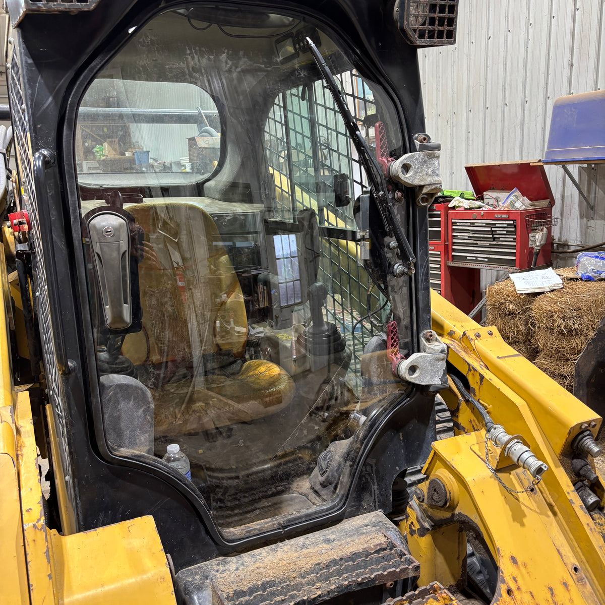 Cat D Series Skid Steer Door Polycarbonate (Lexan) – Skidder Windows